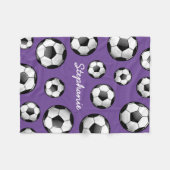 名前をカスタムするのサッカーの紫色 フリースブランケット (正面(横))