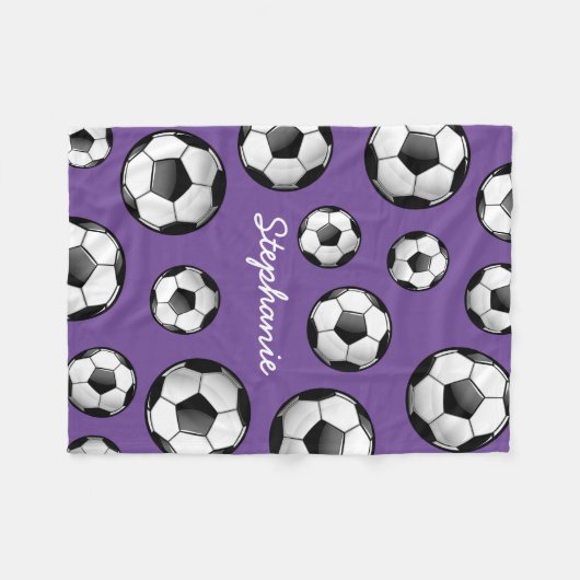 名前をカスタムするのサッカーの紫色 フリースブランケット (正面(横))