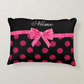 名前をカスタムするのショッキングピンクのグリッターの水玉模様の弓 アクセントクッション (裏面)