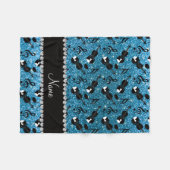 名前をカスタムするのスカイブルーのグリッターのバイオリン音楽ノート フリースブランケット (正面(横))