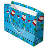 名前をカスタムするのスカイブルーのラクロスのクリスマスパターン ラージペーパーバッグ (裏面アングル)