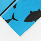 名前をカスタムするのスカイブルーの黒のほんまぐろパターン フリースブランケット (角)