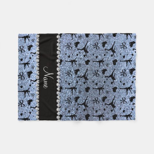 名前をカスタムするのパステル調の青いグリッターのフィギュアスケート フリースブランケット (正面(横))