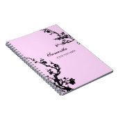 名前をカスタムするのピンクおよび黒い花のノート ノートブック (右側)