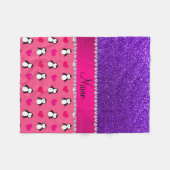 名前をカスタムするのピンクのペンギンのインディゴの紫色のグリッター フリースブランケット (正面(横))