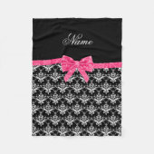名前をカスタムするの白黒のダマスク織のピンクのグリッターの弓 フリースブランケット (正面)