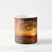 名前をカスタムするの豪華で鮮やかな日没のビーチのマグ コーヒーマグカップ (中央)
