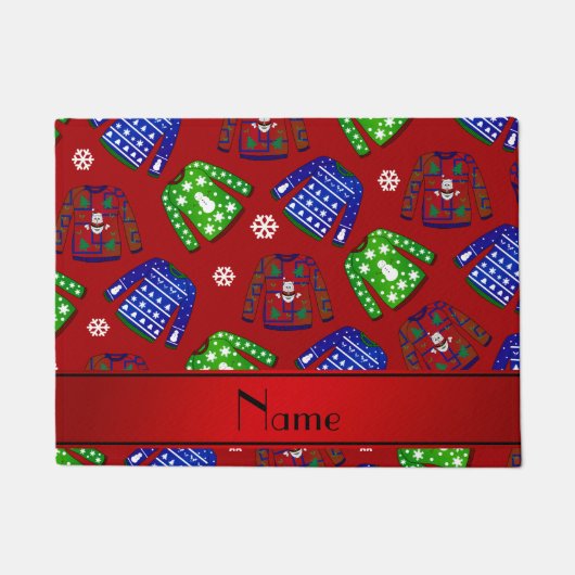 名前をカスタムするの赤く醜いクリスマスのセーターパターン ドアマット (正面)