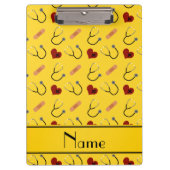 名前をカスタムするの黄色い聴診器の包帯のハート クリップボード (正面)