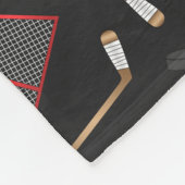 名前をカスタムするの黒いアイスホッケー用スティックのパックの網 フリースブランケット (角)