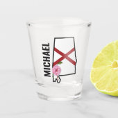 名前をカスタムするアラバマ国旗と州フラワー椿 ショットグラス (正面)