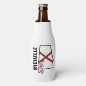 名前をカスタムするアラバマ国旗と州フラワー椿 ボトルクーラー (ボトル正面)