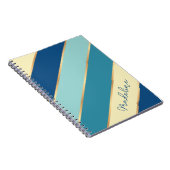 名前をカスタムするイエローブルーティール(緑がかった色)シーフオムグリーンストライプズ ノートブック (右側)