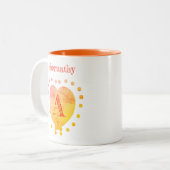 名前をカスタムするイニシャル水玉模様イエローオレンジハート ツートーンマグカップ (正面左)