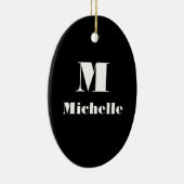 名前をカスタムするイニシャル無地のカラーブラック セラミックオーナメント (右)