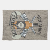 名前をカスタムするカウボーイリボルバーガンウィスキーサロン キッチンタオル (横)