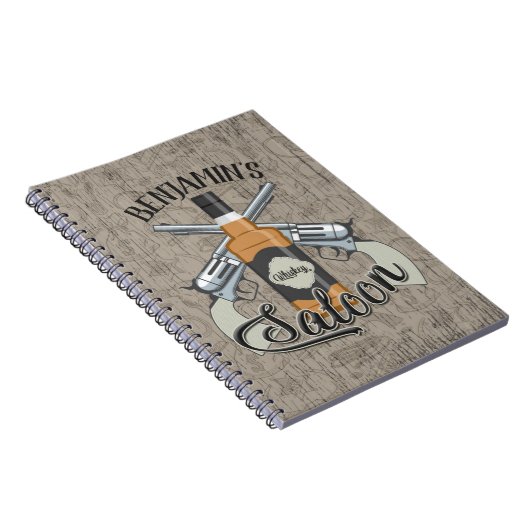 名前をカスタムするカウボーイリボルバーガンウィスキーサロン ノートブック (右側)