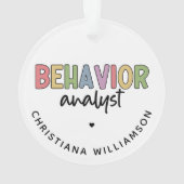 名前をカスタムするカラフル行動アナリスト オーナメント (裏面)