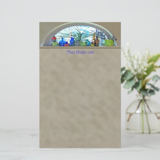 名前をカスタムするガラスボトル植物ウィンドウの水色 便箋 (スタンド正面)