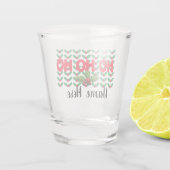 名前をカスタムするクパーソナライズされたリスマスショットグラス ショットグラス (裏面)