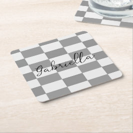 名前をカスタムするグレーのチェックブロックパターン スクエアペーパーコースター