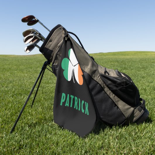 名前をカスタムするケルトアイルランドシャムロックアイルランド国旗 ゴルフタオル (グリーン)