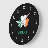 名前をカスタムするケルトアイルランドシャムロックアイルランド国旗 ラージ壁時計 (傾斜)