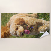 名前をカスタムするゴールデンドードルドッグ ビーチタオル (正面)