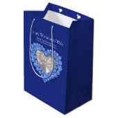 名前をカスタムするサファイア45周年記念写真バッグ ミディアムペーパーバッグ (裏面アングル)