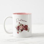 名前をカスタムするシックなブルゴーニュの花 ツートーンマグカップ (左)