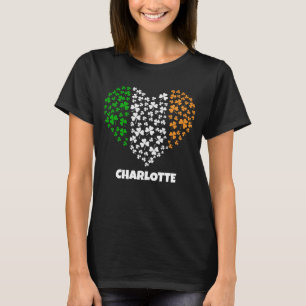名前をカスタムするシャムロッククローバーハートSt patricks day Tシャツ