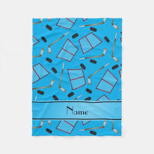 名前をカスタムするスカイブルーホッケースティック網 フリースブランケット (正面)