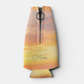 名前をカスタムするスカイ引用文 ボトルクーラー (裏面)