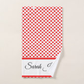 名前をカスタムするスタイリッシュ赤水玉模様オン白 バスタオルセット (ハンドタオル)