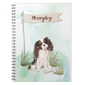 名前をカスタムするトリカラーキングチャールズスパニエル犬 ノートブック (正面)