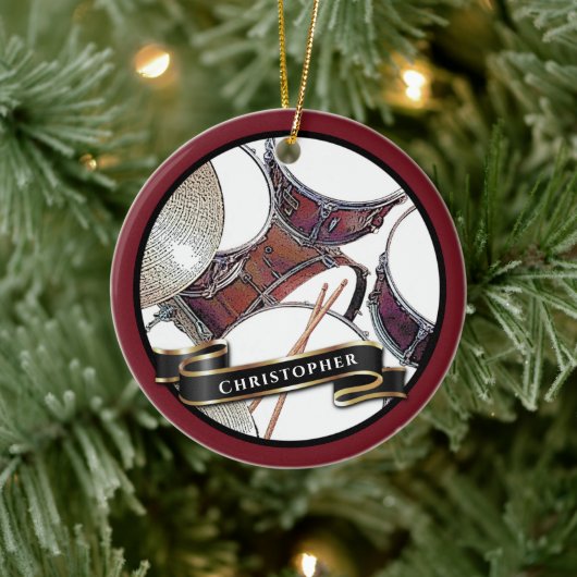 名前をカスタムするドラマー少年クリスマスドラムホリデイ セラミックオーナメント (ツリー)