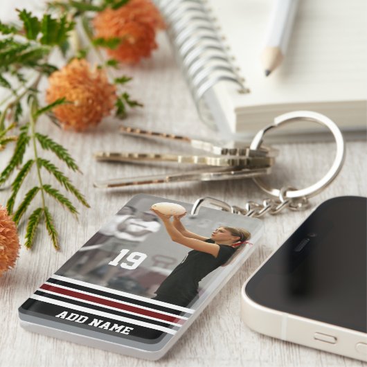 名前をカスタムするナンバーフォトバレーボールジャージーブラック キーホルダー (正面右)