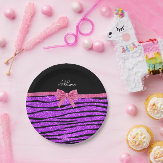 名前をカスタムするネオンパープルグリッターゼブラストライプ弓 ペーパープレート (パーティー)