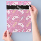 名前をカスタムするネオンホットピンクグリッターナースハットハート チラシ (手)