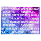 名前をカスタムするハッピーバースデー青/紫大理石 ラージペーパーバッグ (裏面)