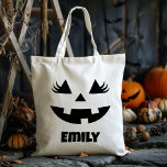 名前をカスタムするハロウィーンのカボチャのちょうちんパンプキントリックオアトリート トートバッグ<br><div class="desc">私たちの名前をカスタムするジャックO'ランタンパンプキントリックまたはトリートバッグであなたのハロウィーンの経験を高める！このトートバッグは魅力的、顔を搭載したジャッキオのランタンパンプキンで設計さフレンドリーれ、あなたの子供のトリックまたは治療の冒険にフェスティバルおもしろいのtouchを追加する。完璧なサイズ子供へで、スタイルと機能を組み合わせ、ハロウィーンのグッズを集めながらあなたの小さな人が目立つようにする。耐久性のあるキャンバスで作らパーソナライズされたれたハロウィーントートバッグは、ハロウィーンの夜の興奮を処理するために構築されている。キャンディやお菓子を大量に入れるのに十分な広さがあり、頑丈な建築で保、最も熱狂的なトリックやトリーターでも持ち上げることができる。カスタマイズオプションを使用すると、バッグに子の名前を追加して、ハロウィンユニークおもしろい用の特別なアクセサリにすることができます。私たちのハロウィーンキャンディバッグは実用的なだけでなく、スタイリッシュパーソナライズの余分な層を追加するモノグラムのデザインと一緒にも、また実用的である。あなたはかわいい機能的なトリックまたはトリートバッグや思い出に残るハロウィーンの贈り物を探すかどうかカスタム、このトートは優れた選択である。名前パーソナライズされたと愛らしいカボチャデザインは、あなたの子供が年々使用することを愛する傑作である。</div>