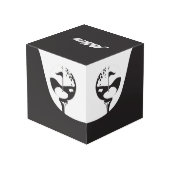 名前をカスタムするハローブラックアンドホワイトゴルフ フォトキューブ (裏面アングル)