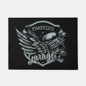 名前をカスタムするバイクもしくは自転車に乗る人スカルウィングスオートバイガレージ ドアマット (正面)