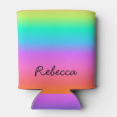 名前をカスタムするパステルレインボープライド 缶クーラー (裏面)