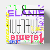 名前をカスタムするパーソナライズされたコラージュカラフル フェイバーボックス (上部)