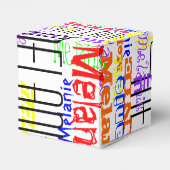 名前をカスタムするパーソナライズされたコラージュカラフル フェイバーボックス (裏面サイド)