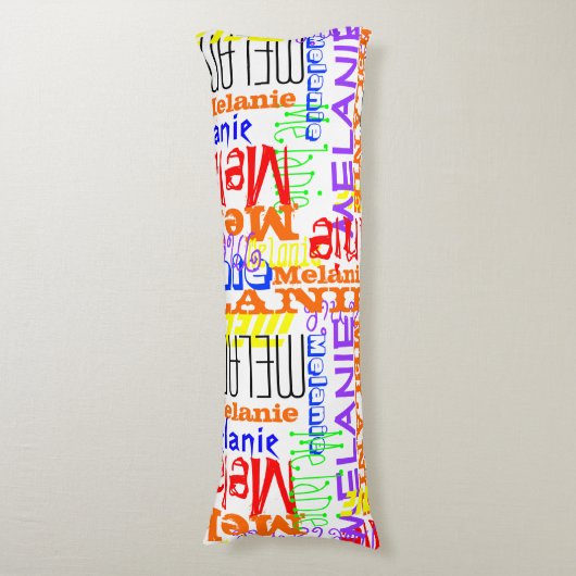 名前をカスタムするパーソナライズされたコラージュカラフル ボディピロー (正面縦)