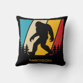 名前をカスタムするビッグフット クッション (裏面)