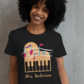 名前をカスタムするピアノミュージック先生ブラック Tシャツ