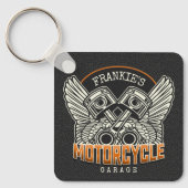 名前をカスタムするピスタンスウィングズオートバイバイクもしくは自転車に乗る人ガレージ キーホルダー (正面)